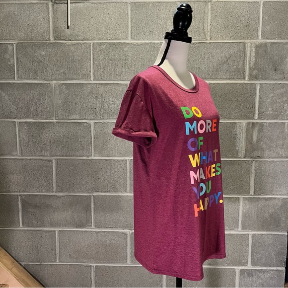 Women’s t-shirt with expression on front. - Picture 2 of 6